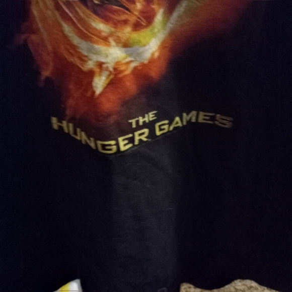 Hunger Games t-shirt - Picture 2 of 4